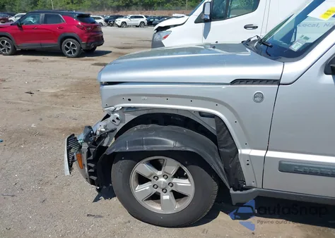 2009 Jeep Liberty Sport из США, поврежденный, VIN 1J8GN28K49W525647